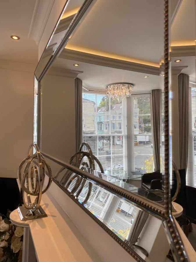 The Maureen Suite Лландидно Экстерьер фото